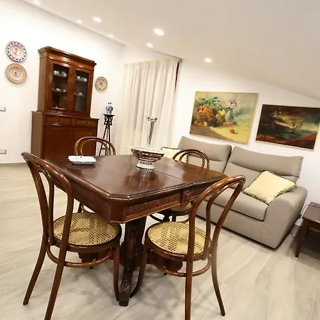 Exclusive With Pool Near * Монреале