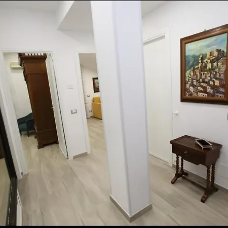 Exclusive With Pool Near * Монреале