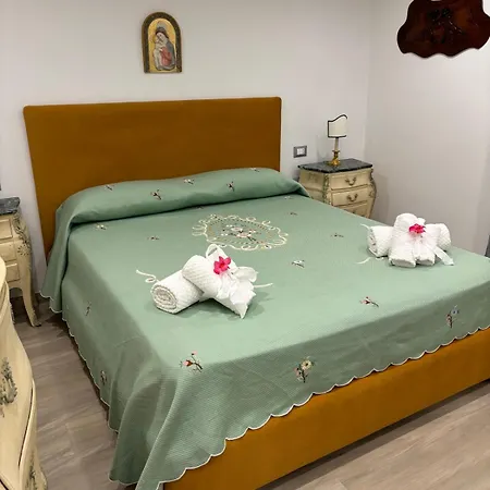 Апартаменты Exclusive With Pool Near