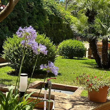 Апартаменты Exclusive With Pool Near